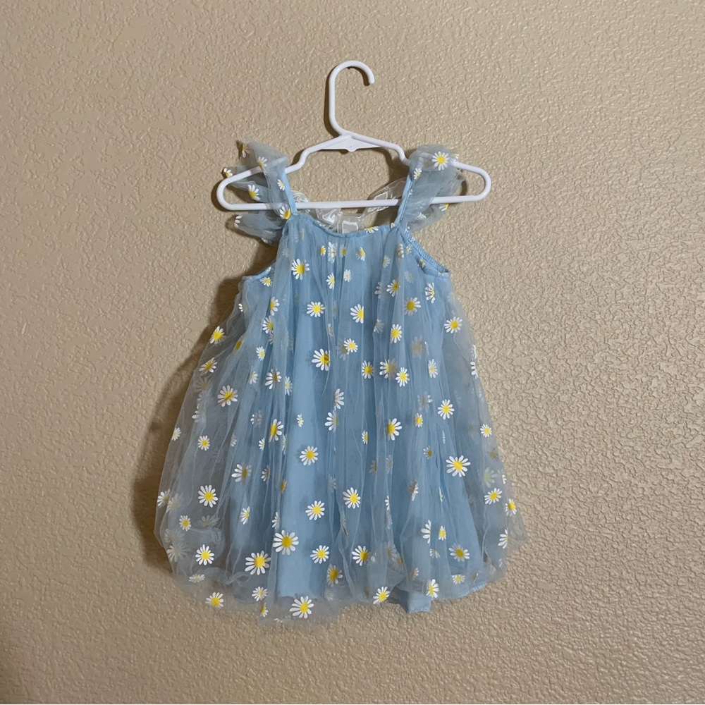 Girls daisy dress